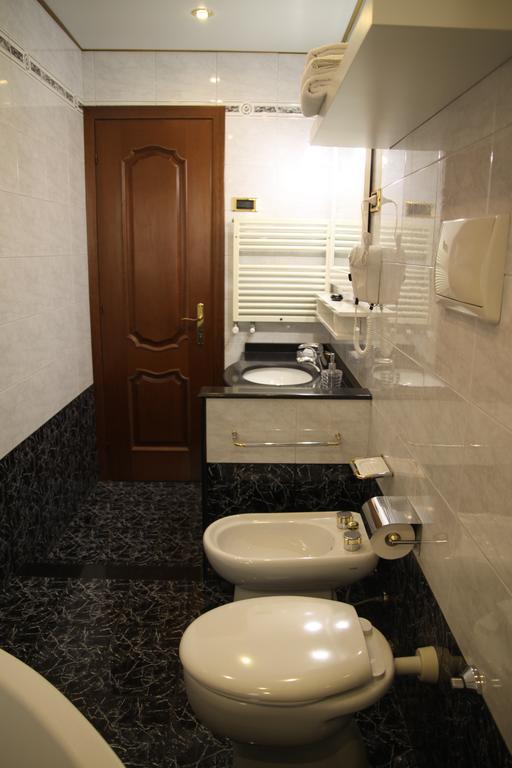 Domus Cipro *